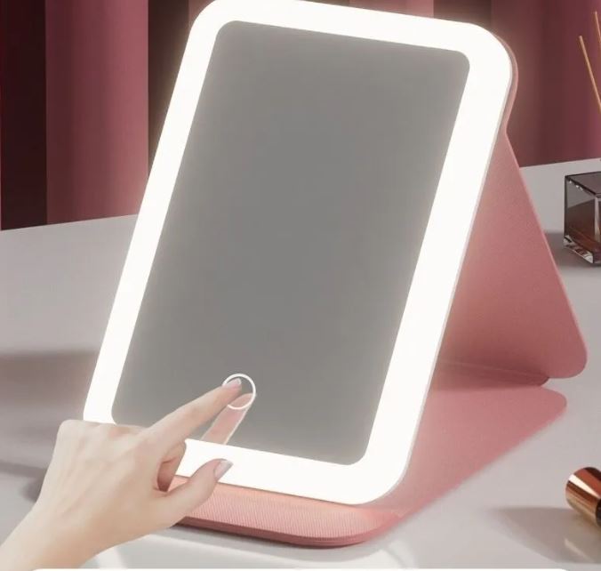 LED 發光便攜化妝鏡 (換領日期:11月16日 至 30日)