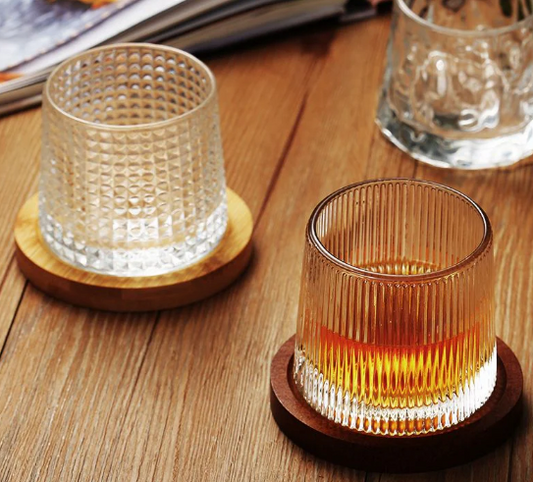 旋轉底座威士忌杯  (換領日期：11月16日 至 30日)